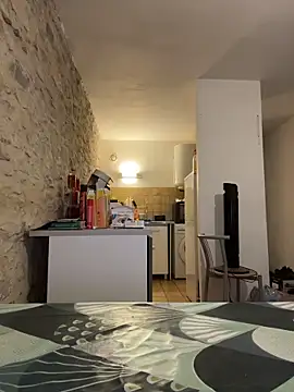 Snapshot of yann2392 chatting on February 12, 6:36 pm yann2392 online show from February 12, 6:36 pm