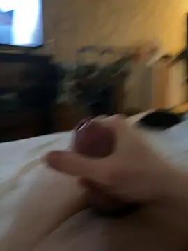 Snapshot of yann2392 chatting on February 13, 2:35 pm yann2392 online show from February 13, 2:35 pm