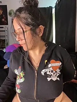 Snapshot of MsConejitaa chatting on December 22, 4:38 pm MsConejitaa online show from December 22, 4:38 pm