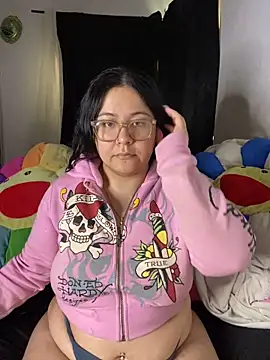 MsConejitaa online show from January 6, 4:43 pm