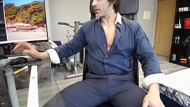 samricci21 online show from December 18, 9:37 am