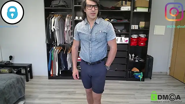 samricci21 online show from April 9, 10:42 am