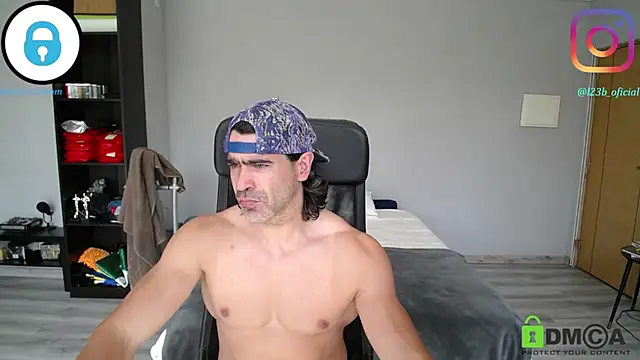 Snapshot of samricci21 chatting on April 17, 1:58 pm samricci21 online show from April 17, 1:58 pm