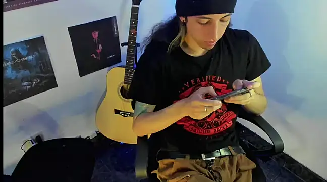 shelby  hotshoww online show from February 3, 2:45 pm