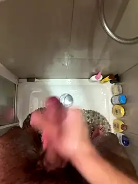 Snapshot of poporial chatting on October 9, 9:35 pm poporial online show from October 9, 9:35 pm