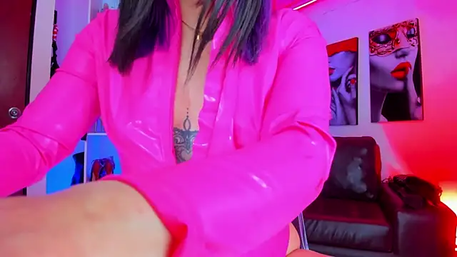 kayilyn online show from February 11, 2:57 pm