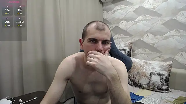 Snapshot of SerzhKorol1 chatting on June 23, 12:47 pm SerzhKorol1 online show from June 23, 12:47 pm