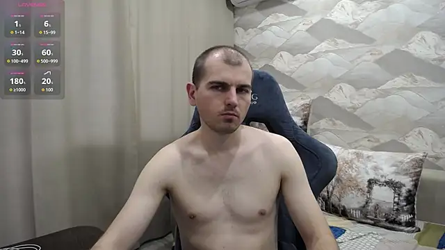 Snapshot of SerzhKorol1 chatting on June 26, 11:47 am SerzhKorol1 online show from June 26, 11:47 am