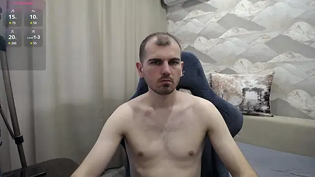 Snapshot of SerzhKorol1 chatting on July 17, 9:16 am SerzhKorol1 online show from July 17, 9:16 am