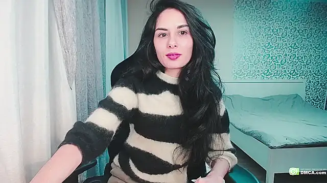 Snapshot of The_Blacksphinxxx chatting on December 4, 5:44 pm The Blacksphinxxx online show from December 4, 5:44 pm