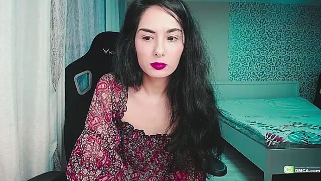 Snapshot of The_Blacksphinxxx chatting on December 9, 8:22 am The Blacksphinxxx online show from December 9, 8:22 am