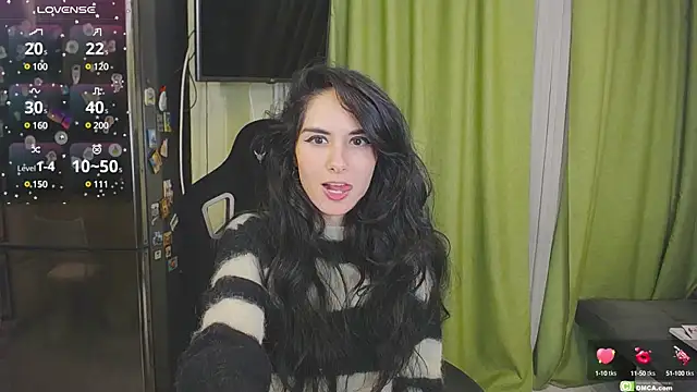 Snapshot of The_Blacksphinxxx chatting on February 27, 3:26 pm The Blacksphinxxx online show from February 27, 3:26 pm