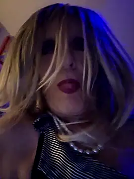 Vonniecd online show from March 1, 4:58 am