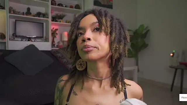 Cooper-Reds online show from April 14, 11:33 pm