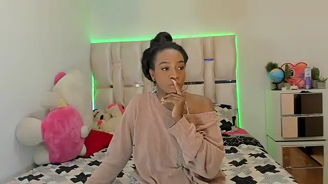 Snapshot of viioolleettaa chatting on December 17, 3:28 pm viioolleettaa online show from December 17, 3:28 pm