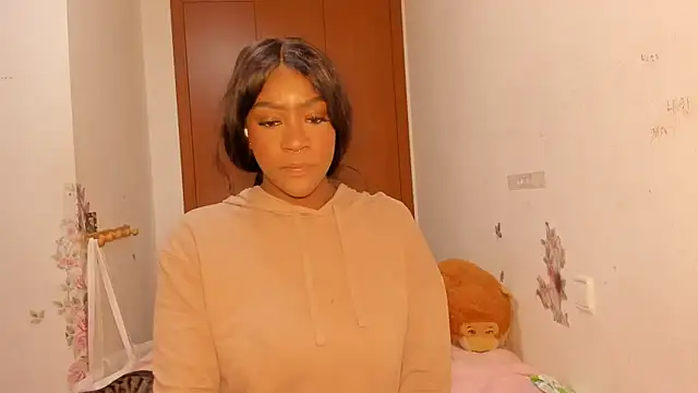 viioolleettaa online show from April 13, 4:45 pm