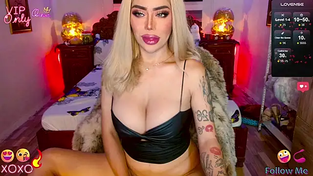 Magnificent Goddess online show from May 15, 5:25 am