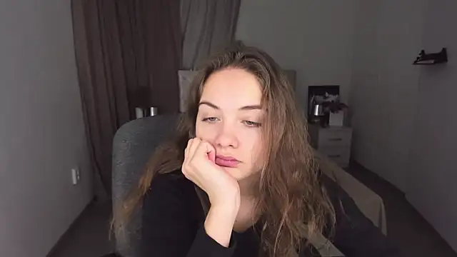 KristinaLoison online show from December 28, 4:09 pm