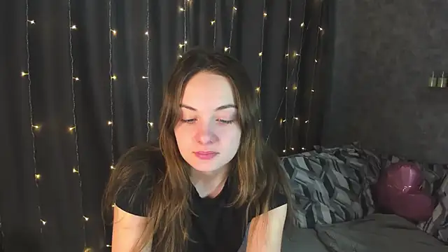 KristinaLoison online show from February 21, 4:05 pm