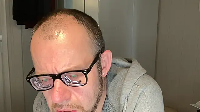 FABIOGLASSES online show from November 16, 1:39 pm