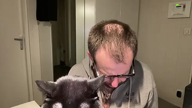 FABIOGLASSES online show from March 31, 9:15 pm