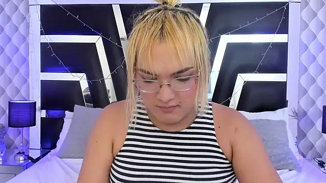 katya kozlov online show from November 17, 4:40 am