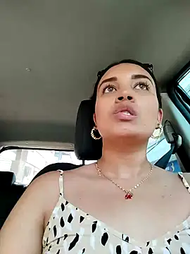 aisha es online show from January 14, 5:45 pm