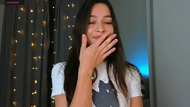 Snapshot of mo1ly chatting on January 1, 3:02 am mo1ly online show from January 1, 3:02 am