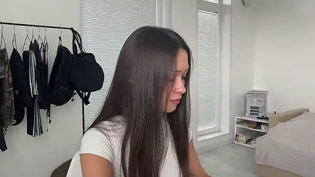 Snapshot of mo1ly chatting on July 1, 1:13 pm mo1ly online show from July 1, 1:13 pm