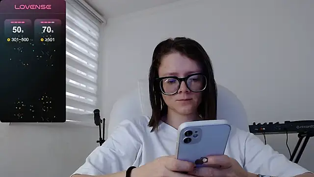 Arya starrk online show from December 23, 2:17 pm