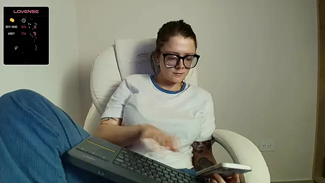 Arya starrk online show from February 7, 10:20 pm