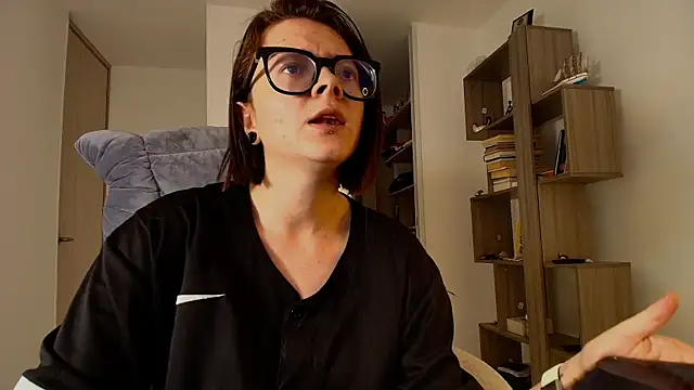 Arya starrk online show from October 6, 2:36 pm