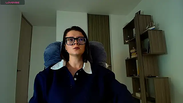 Arya starrk online show from November 25, 2:39 pm