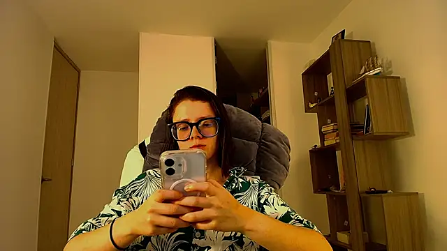 Arya starrk online show from November 27, 2:41 pm