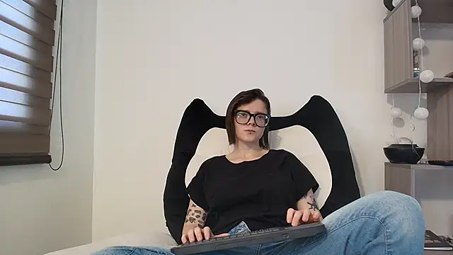 Arya starrk online show from March 13, 2:23 pm