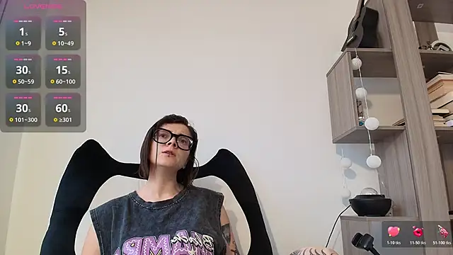 Arya starrk online show from March 24, 2:44 pm