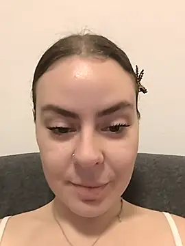 Stoned-baby69 online show from December 18, 3:29 pm