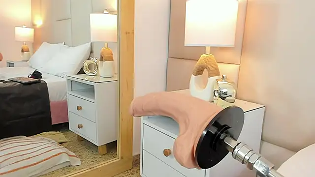 AntoniaRoss  online show from March 18, 7:53 pm