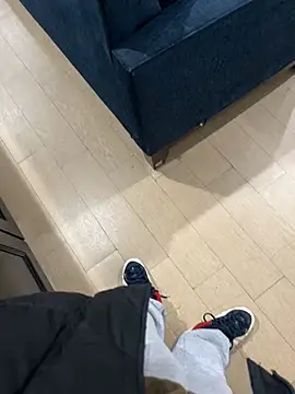 Snapshot of dingoding chatting on December 23, 11:04 am dingoding online show from December 23, 11:04 am