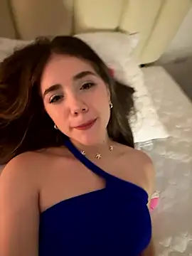 ShelbyHagen online show from December 2, 12:30 am