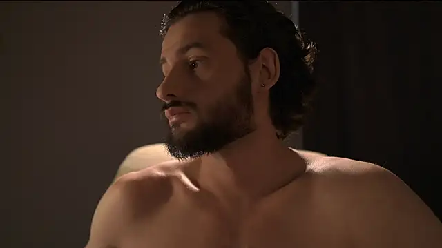 Keen   Luckystrike online show from April 11, 6:40 am