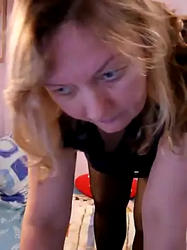 Snapshot of Lusi-777 chatting on December 2, 10:12 pm Lusi-777 online show from December 2, 10:12 pm