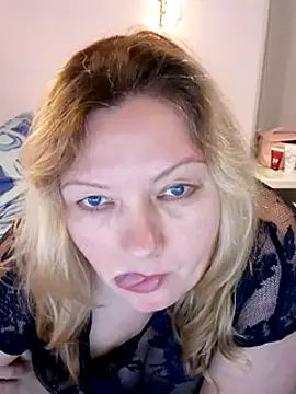 Snapshot of Lusi-777 chatting on December 6, 10:41 pm Lusi-777 online show from December 6, 10:41 pm