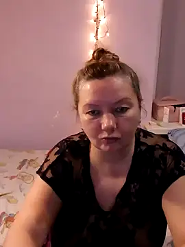 Snapshot of Lusi-777 chatting on December 14, 2:10 pm Lusi-777 online show from December 14, 2:10 pm