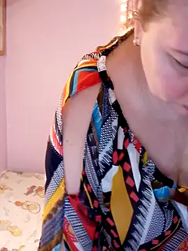 Snapshot of Lusi-777 chatting on December 16, 3:32 pm Lusi-777 online show from December 16, 3:32 pm