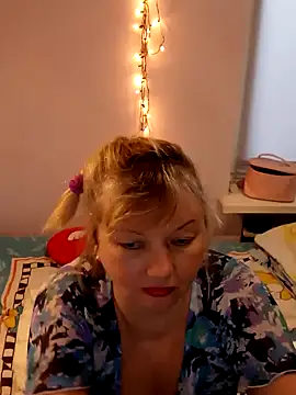 Snapshot of Lusi-777 chatting on February 10, 12:29 pm Lusi-777 online show from February 10, 12:29 pm