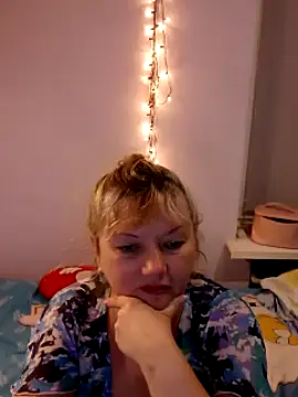 Snapshot of Lusi-777 chatting on February 11, 9:14 pm Lusi-777 online show from February 11, 9:14 pm