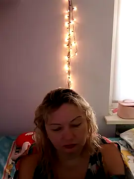 Snapshot of Lusi-777 chatting on February 13, 8:59 am Lusi-777 online show from February 13, 8:59 am