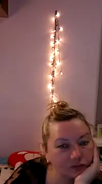Snapshot of Lusi-777 chatting on February 18, 7:41 pm Lusi-777 online show from February 18, 7:41 pm