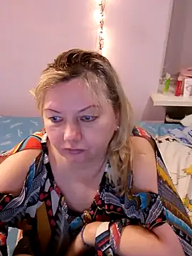Snapshot of Lusi-777 chatting on March 3, 4:24 pm Lusi-777 online show from March 3, 4:24 pm